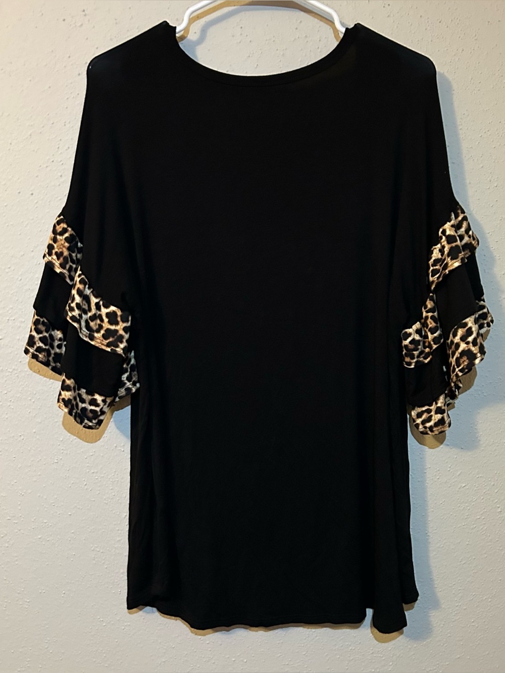 Celeste Black Top Leopard Print Ruffle Sleeve Blouse Size XL - Picture 2 of 4